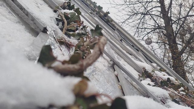 Похоронный кортеж застрял в сугробах почти на двое суток на Байкале