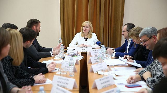 Вице-губернатор Анна Минькова встретилась с победителями конкурса «Лидеры Кубани»