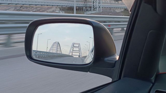 Для проезда на мост понадобится больше часа. Фото: телеканал «Краснодар»