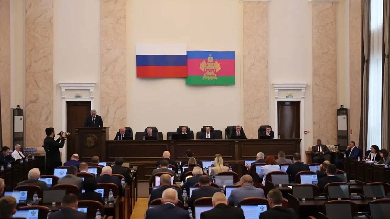 Кондратьев сообщил депутатам ЗСК о новых мерах поддержки семей участников СВО