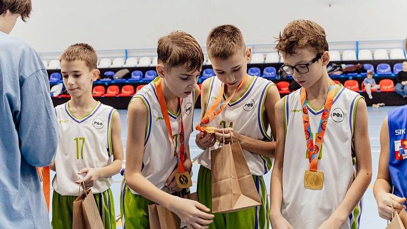Краснодарские баскетболисты разгромили соперников и увезли золото из Сочи  