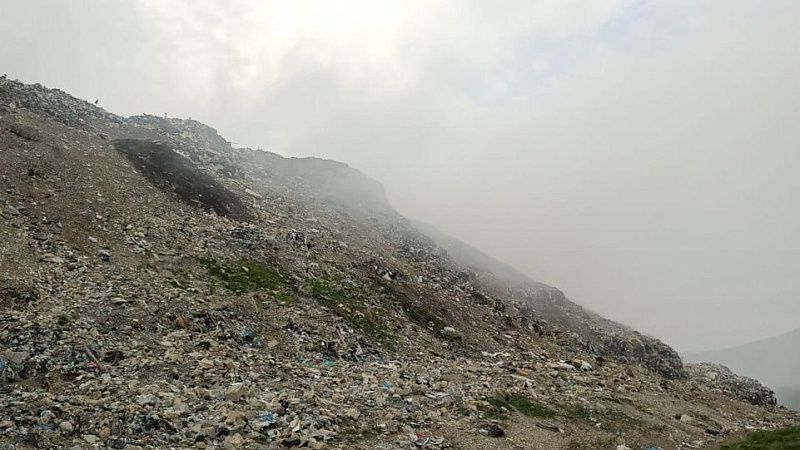 Пожар на мусорном полигоне уменьшился до 300 «квадратов» в Новороссийске