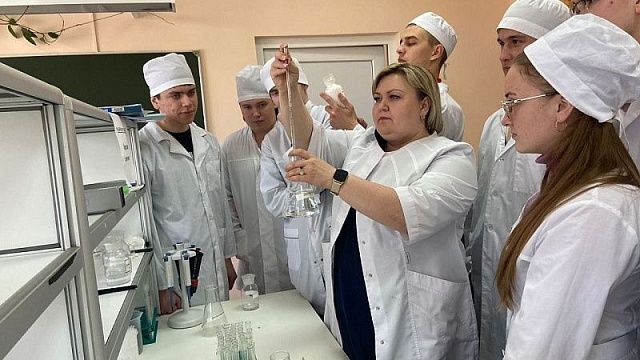 Анна Минькова поздравила работников системы СПО. Фото: https://t.me/minkovaanna23/2918