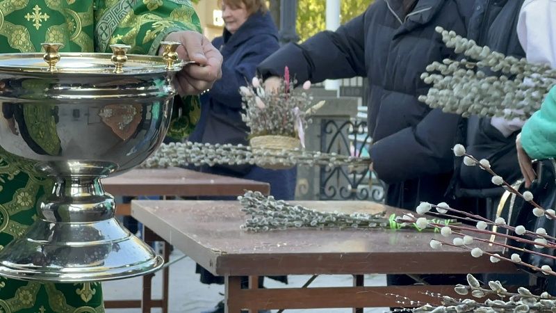Руководители Краснодара поздравили жителей с Вербным воскресеньем