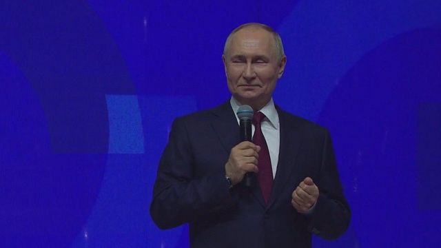 «Вся Россия теперь ваш друг»: Путин обратился к молодым иностранцам