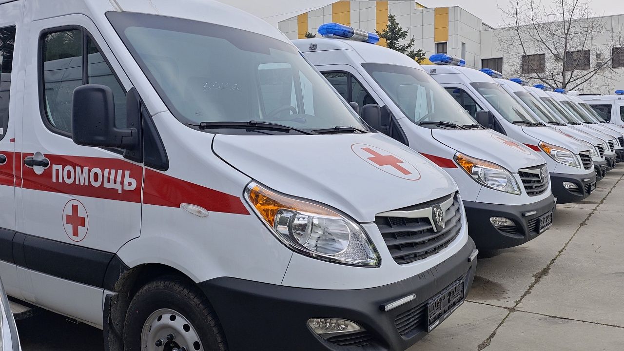 Медучреждения получили 48 новых автомобилей скорой помощи на Кубани
