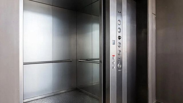 О падающих лифтах с пассажирами в «Уюн парке» рассказали жители Сахалина 