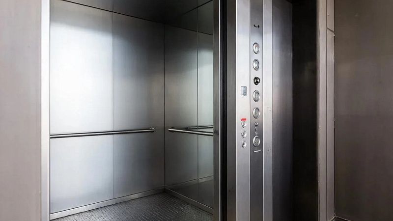 О падающих лифтах с пассажирами в «Уюн парке» рассказали жители Сахалина 