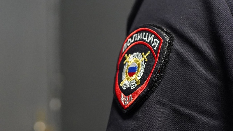 «КамАЗ» съехал в Волгу на переправе в Татарстане
