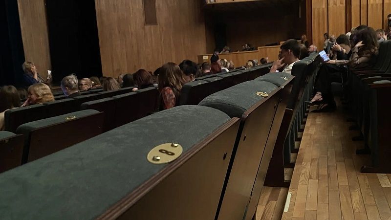 Плохо с сердцем во время спектакля «Идиот» стало актёру Кузичеву в Москве 