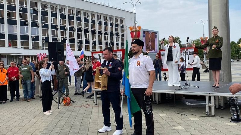 Огонь Победы с Могилы Неизвестного Солдата в Москве привезли в Краснодар