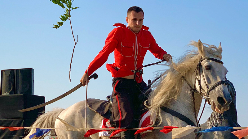 Первую джигитовку сезона проведут в День Победы в «Атамани»