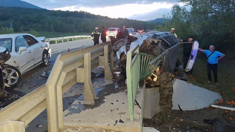 Три человека погибли в массовом ДТП под Геленджиком