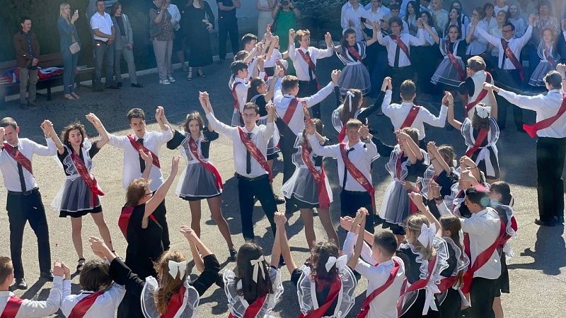 Стало известно, как пройдут выпускные вечера в Краснодаре