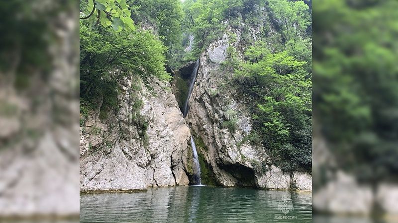 Спасатели помогли застрявшим в Агурском ущелье туристам в Сочи
