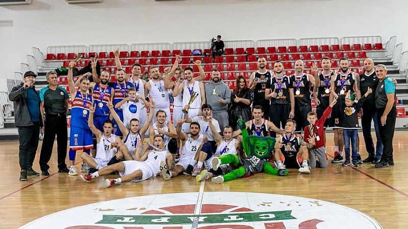 В Краснодаре прошел баскетбольный турнир среди любительских команд