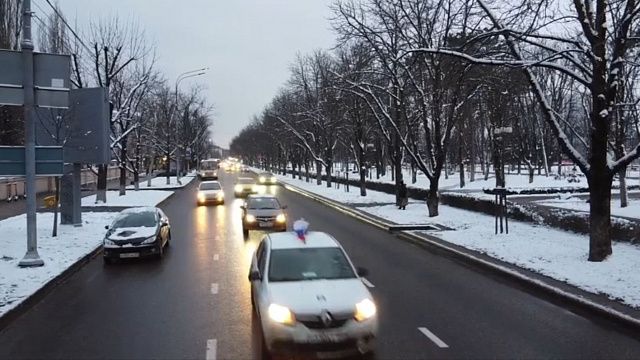 Около 130 машин приняли участие в автопробеге ZаНаших по улицам Краснодара