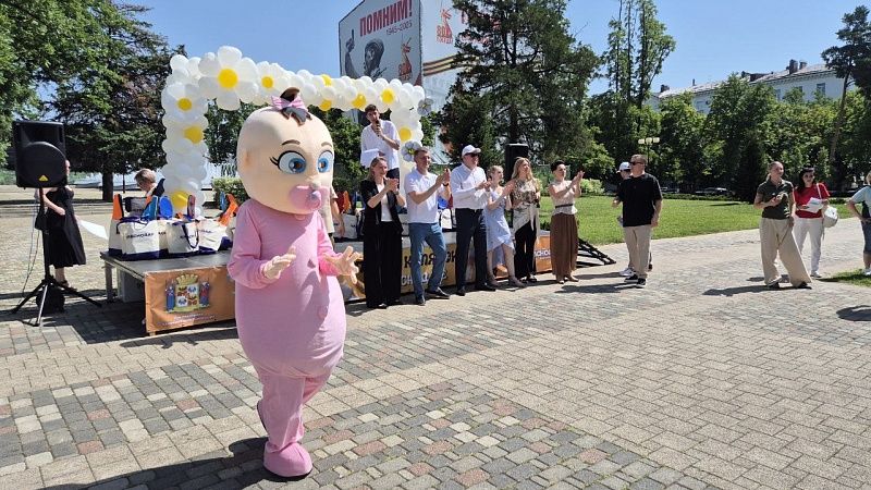 Региональный маткап получили  2 тысячи многодетных семей на Кубани 