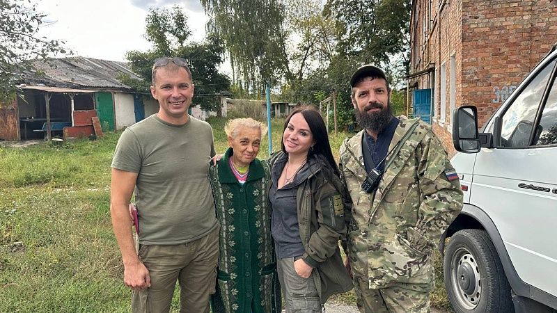 Волонтёры из Краснодарского края привезли гумпомощь внучке советского маршала Ерёменко