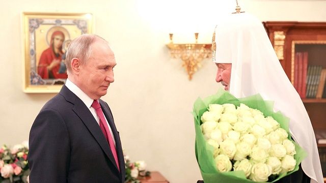 Путин поздравил патриарха Кирилла с 15-й годовщиной интронизации. Фото: Kremlin.ru