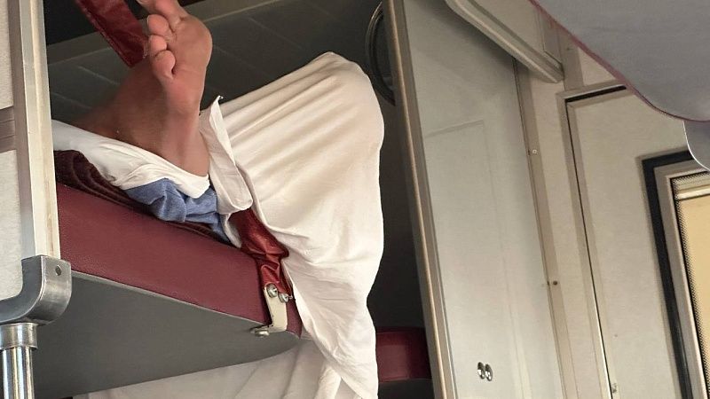 Туристка пожаловалась на цены на билеты и туалет по расписанию в поезде из Сочи