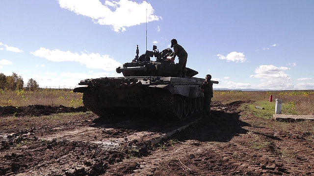 На одном из полигонов Кубани к участию в СВО готовятся мобилизованные танкисты Фото: Телеканал «Краснодар»