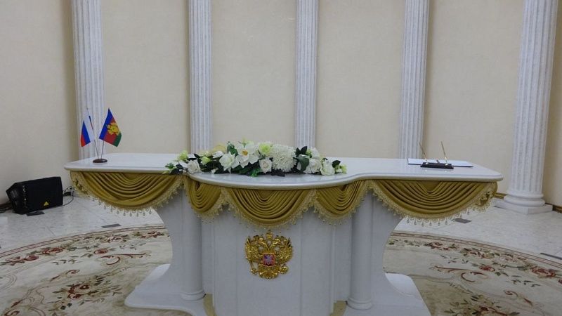 Почти 1,8 тысячи заявлений на развод подали в МФЦ жители Кубани