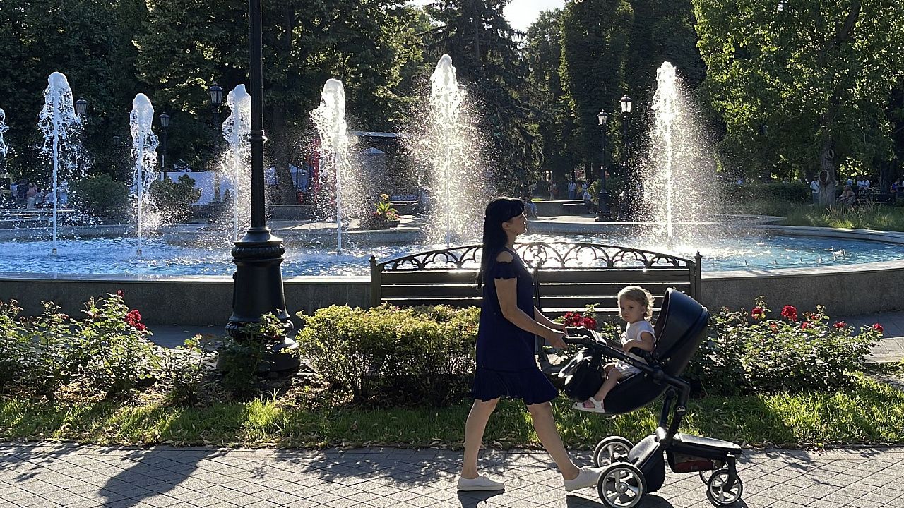 О ежемесячных выплатах на первого ребенка по нацпроекту «Демография» / Фото: телеканал «Краснодар»
