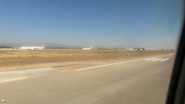 Причины задержек авиарейсов объяснили в аэропорту Сочи