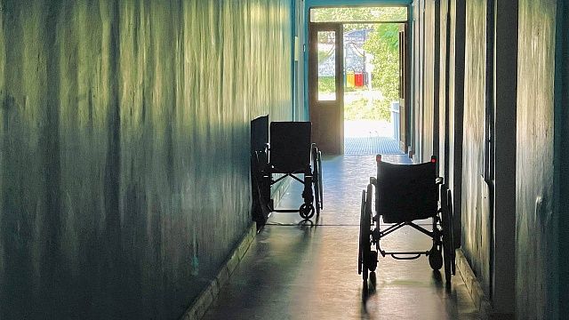 В краевой прокуратуре провели проверку в связи с занижением выплат детям-инвалидам. Фото: телеканал «Краснодар» 