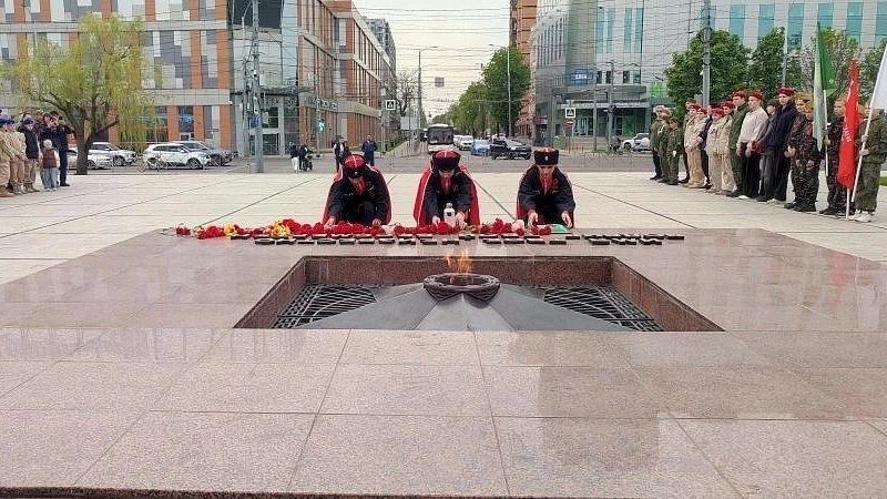 Эстафета «Свеча памяти» завершилась в Краснодаре