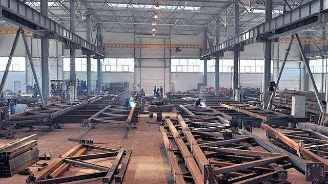 На краснодарском заводе оптимизируют процесс изготовления металлических конструкций 