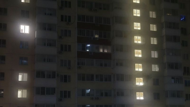 Местная жительница выпала из соседского окна на Сахалине 