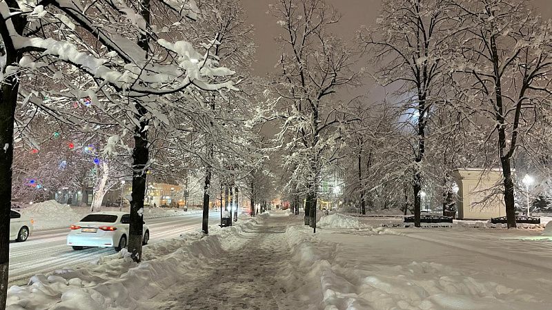 В Краснодаре в понедельник снова будет идти снег, ночью и утром - сильный