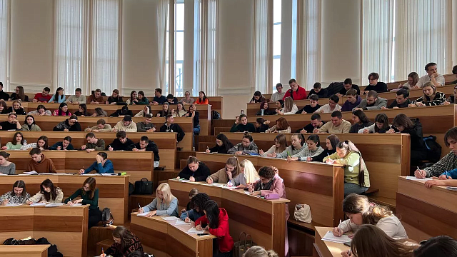 В Краснодаре учатся свыше 135 тысяч студентов. Фото: телеканал «Краснодар»