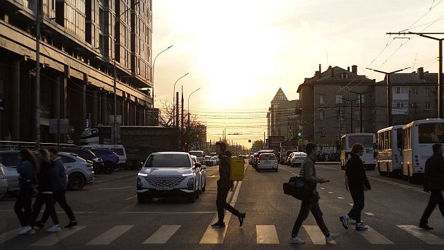 В центре Краснодара ограничат движение транспорта 8 и 9 мая