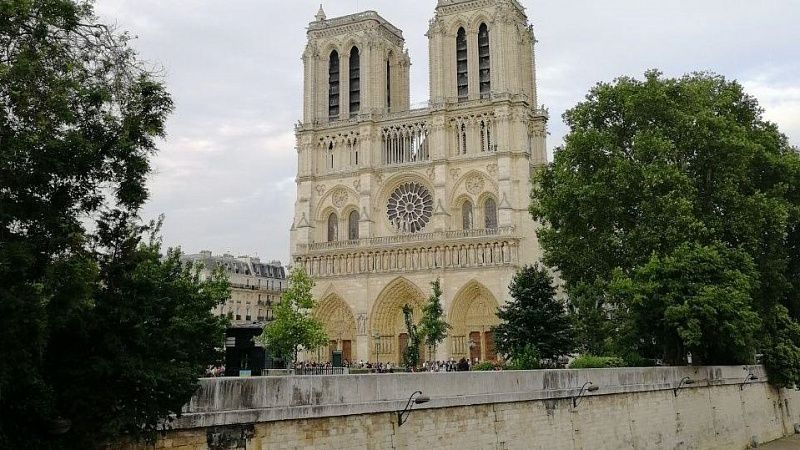 Макрон призвал страны Европы начать разработку стратегии диалога с Россией