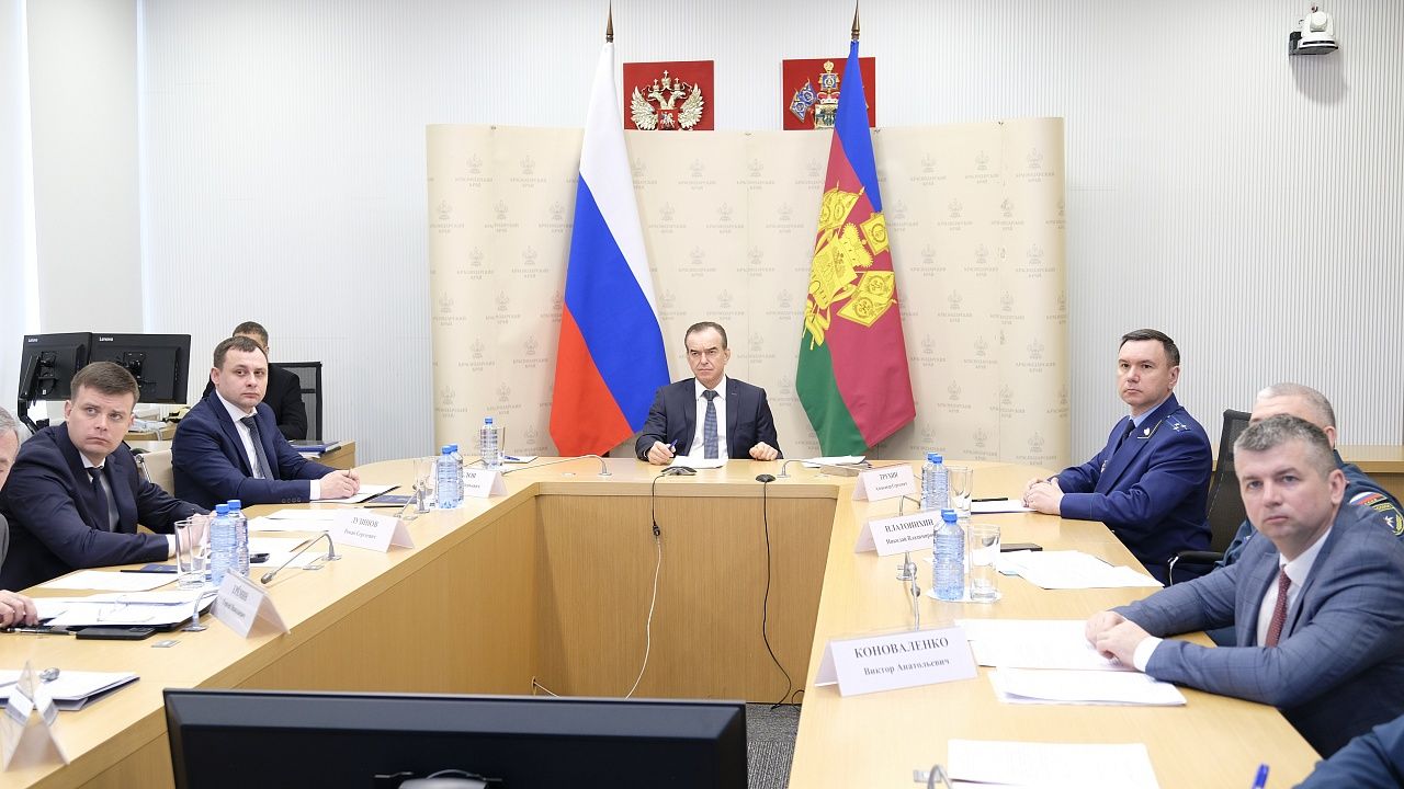 Глава Кубани обсудил готовность к паводкам и пожарам на федеральном совещании