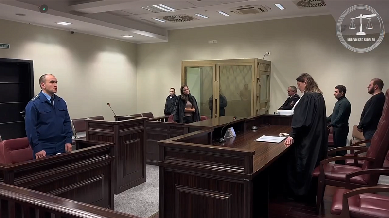 За развращение девочек и съемку порно мужчину посадили на 16 лет в Геленджике