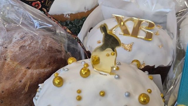 Полиция задержала сделавшую кальян на куличе жительницу Москвы 