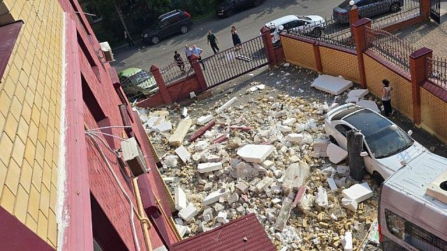 SHOT: Произошёл взрыв в жилом доме в центре Курска