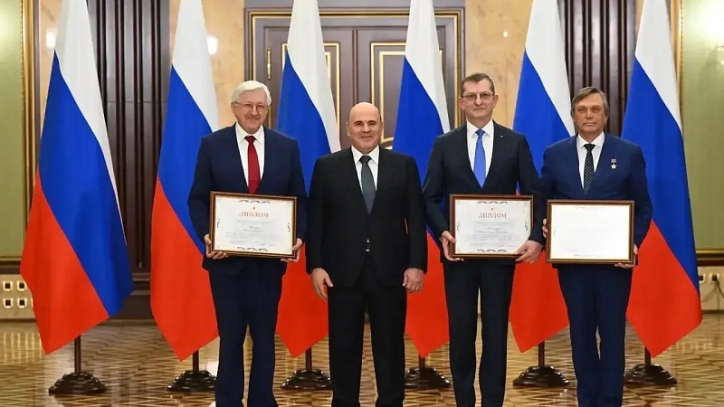Кондратьев поздравил врачей ККБ №1 с премиями Правительства РФ