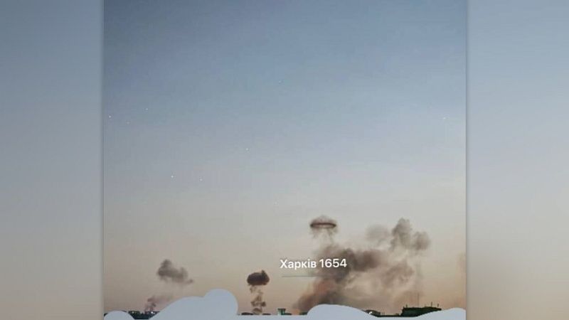 Вспыхнул крупный пожар после 17 взрывов в Харькове