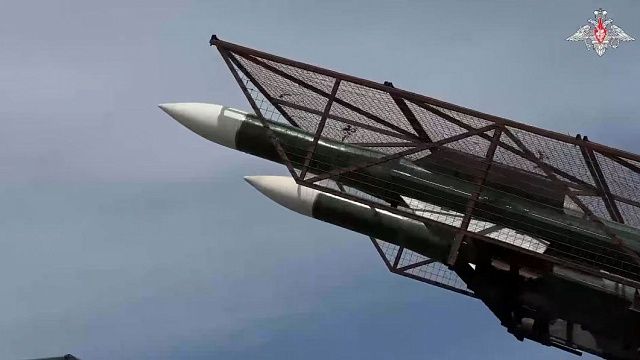 Военкор Поддубный показал видео боя российских военных с огромными дронами ВСУ