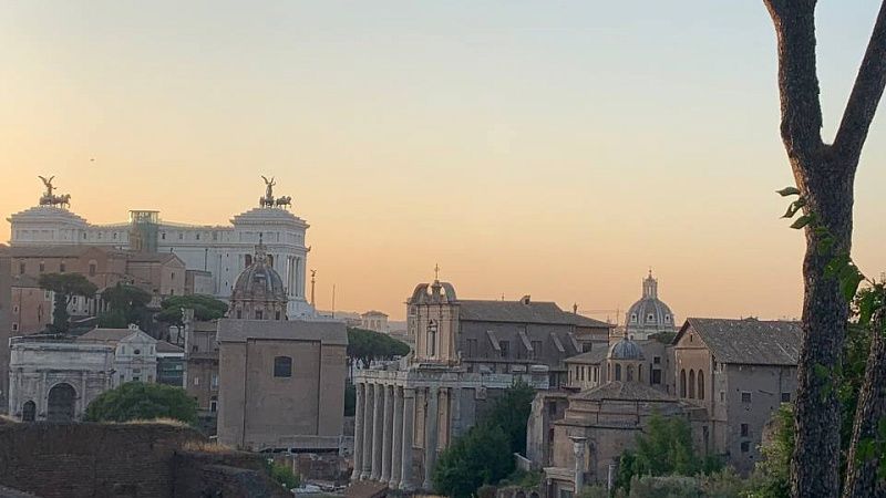 Туристку оштрафовали за попытку потрогать гениталии Нептуна во Флоренции