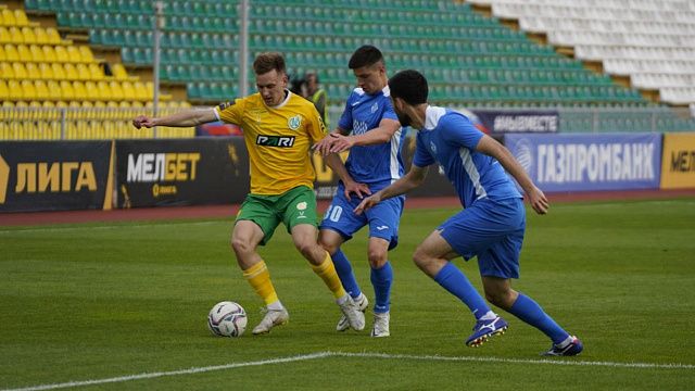 ПФК «Кубань» уступил «Динамо» в матче под проливным дождем