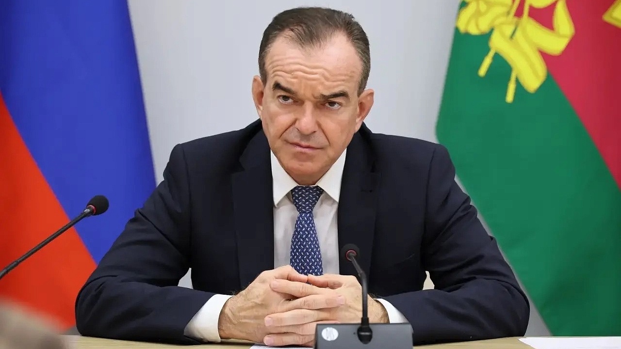 Кондратьев обсудил расширение производства биофабрики в Армавире 