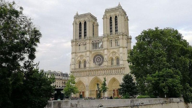 Лидер французской партии Филиппо назвал безумными слова министра обороны Бельгии