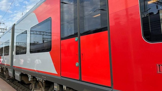 Электричка «Краснодар-Аэропорт Сочи» насмерть сбила мужчину около Дагомыса