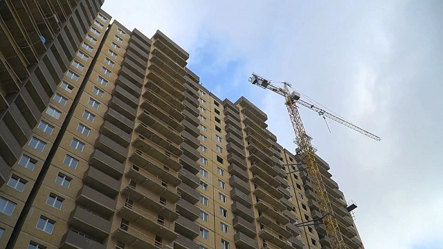 Краснодар сохранил лидерство в рейтинге городов России по вводу жилья. Фото: телеканал «Краснодар»
